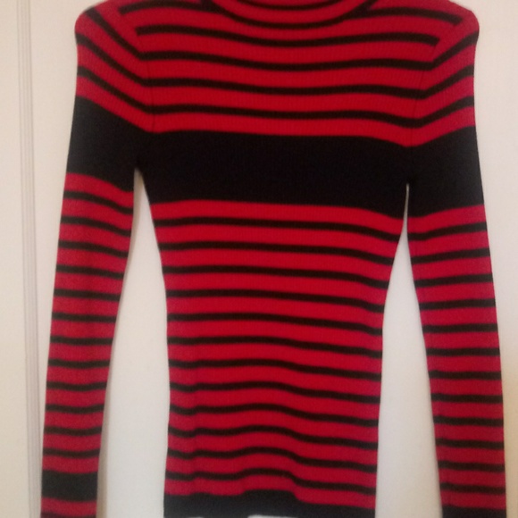 Sweater - Picture 2 of 2